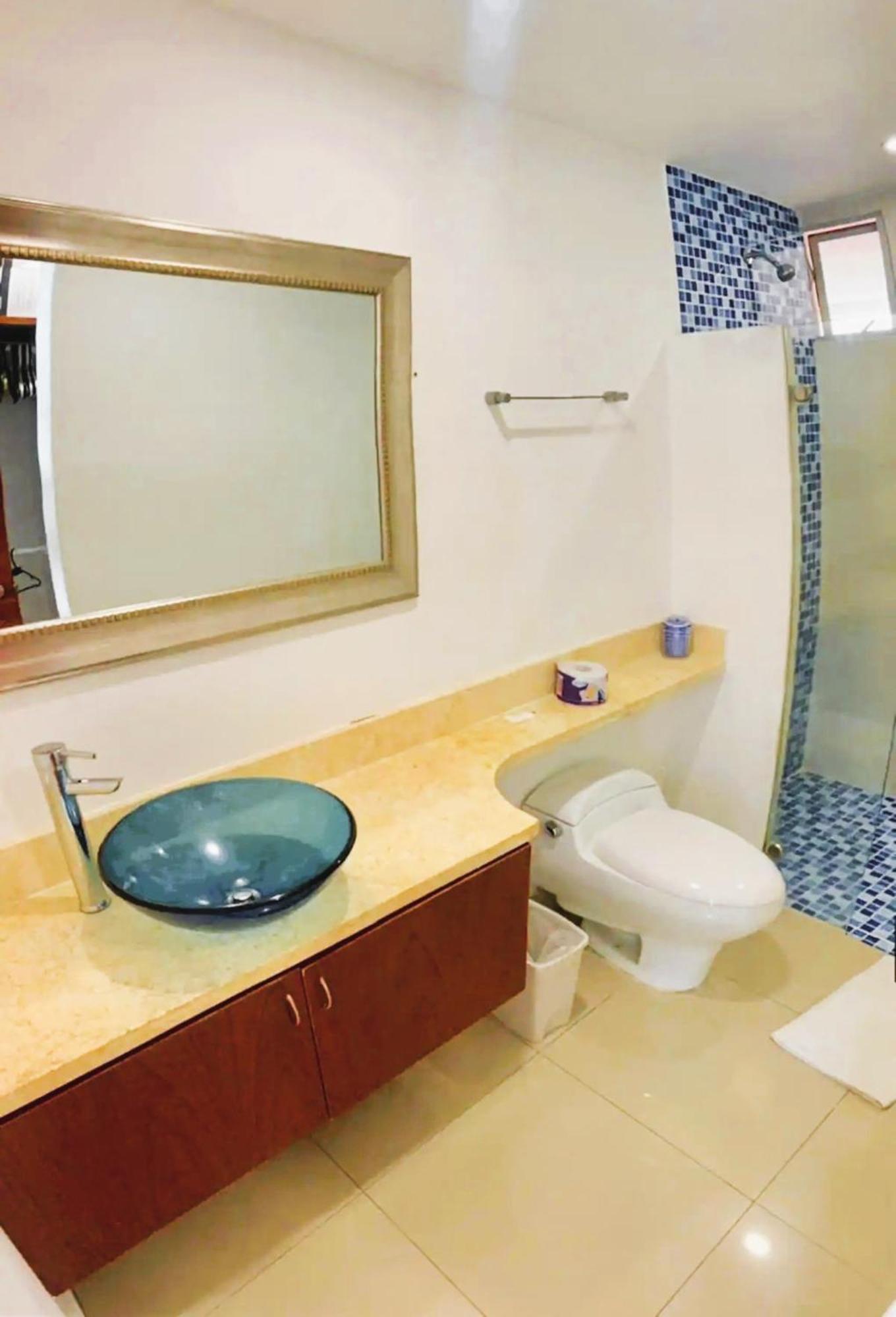 Apartamento con balcón